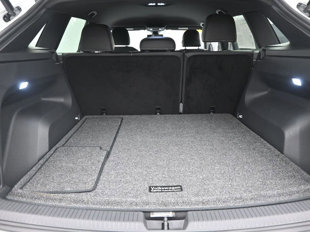 Used 2024 Volkswagen Atlas Cross Sport SE image 10