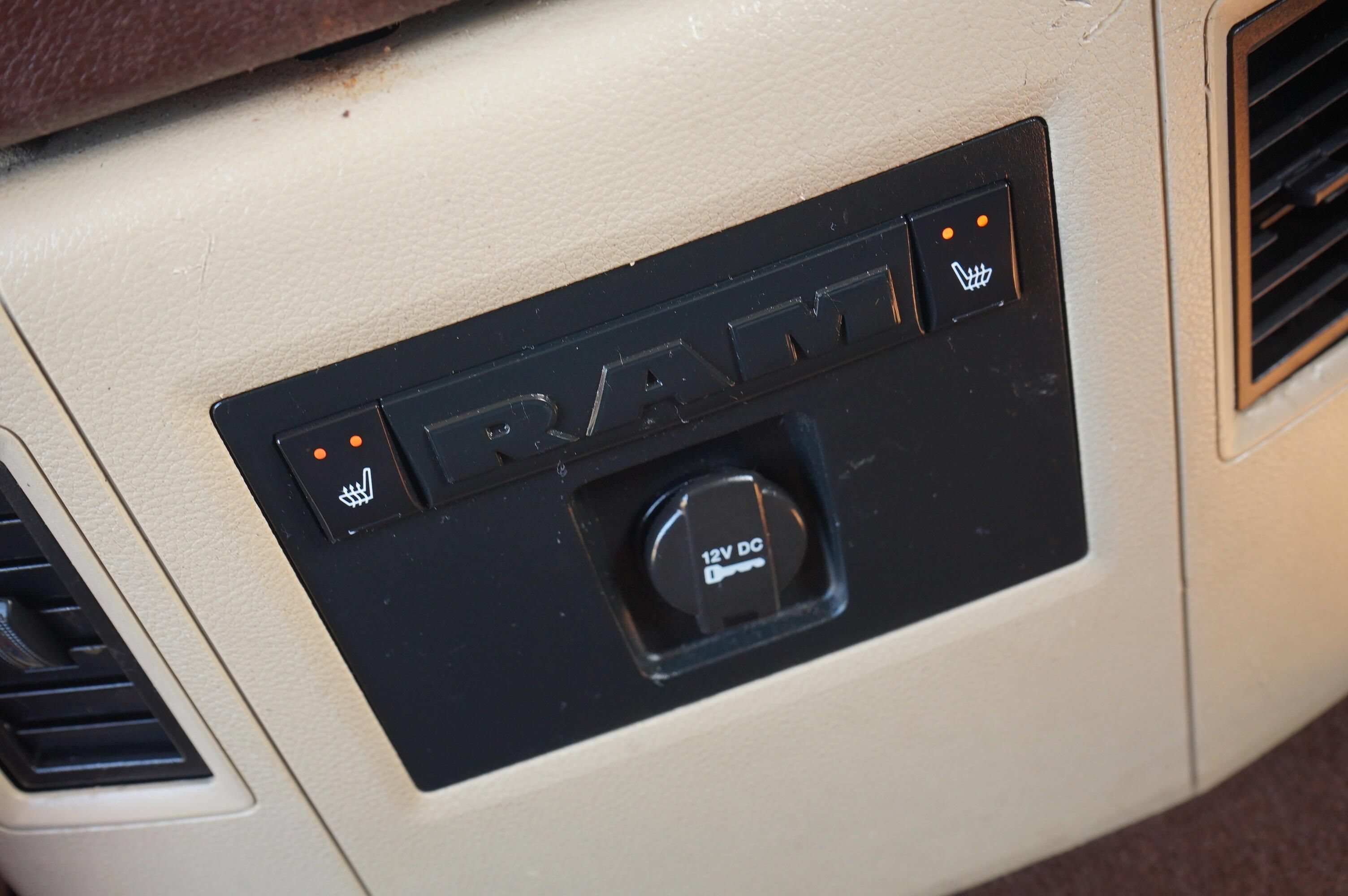 Used 2013 RAM 2500 Longhorn w/ Convenience Group AWD/4WD image 18
