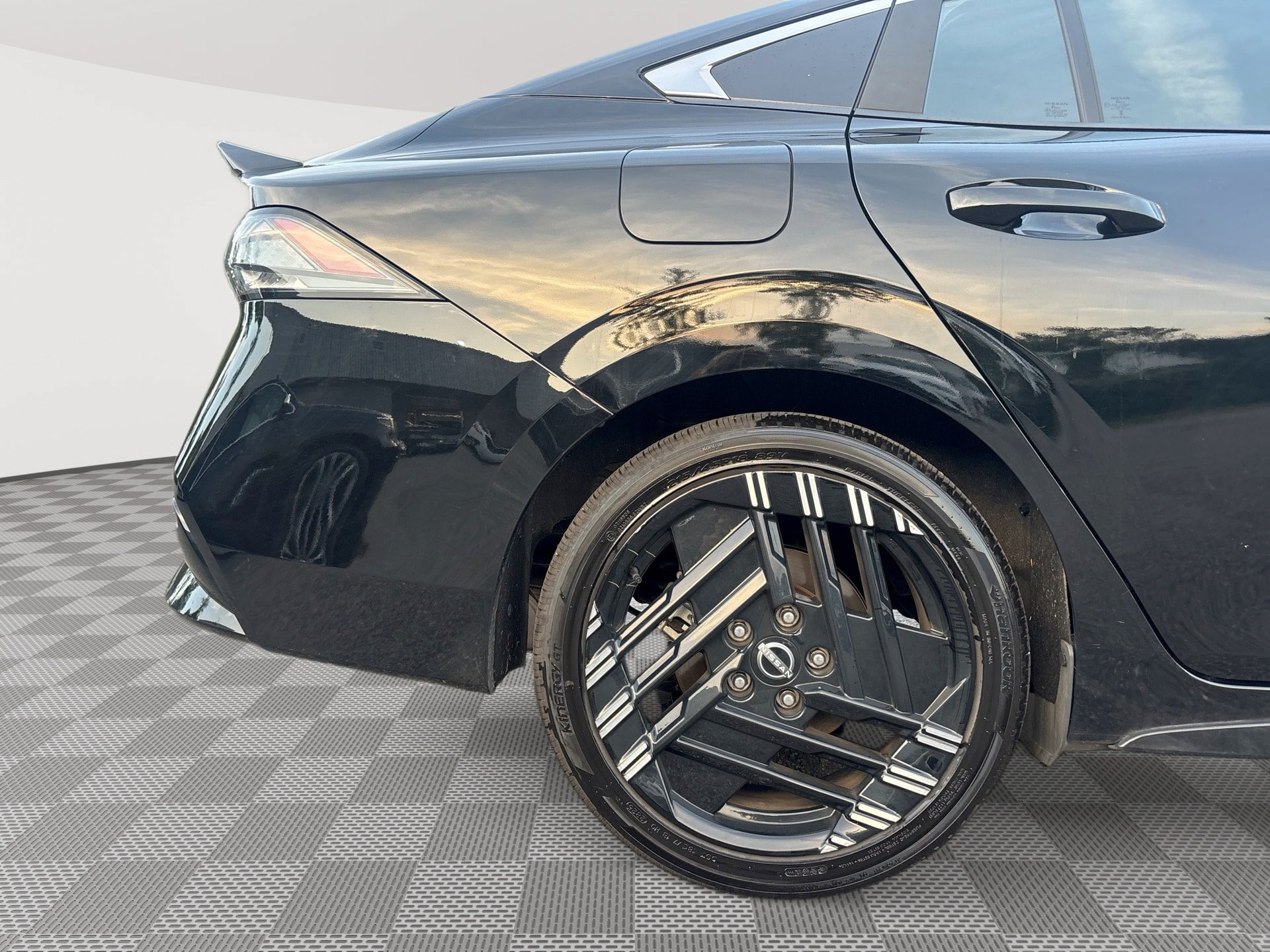 Used 2026 Nissan Sentra SR w/ Floor Mat Package FWD image 28