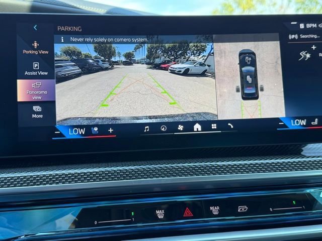 Used 2025 BMW i7 xDrive60 w/ Executive Package AWD/4WD image 29
