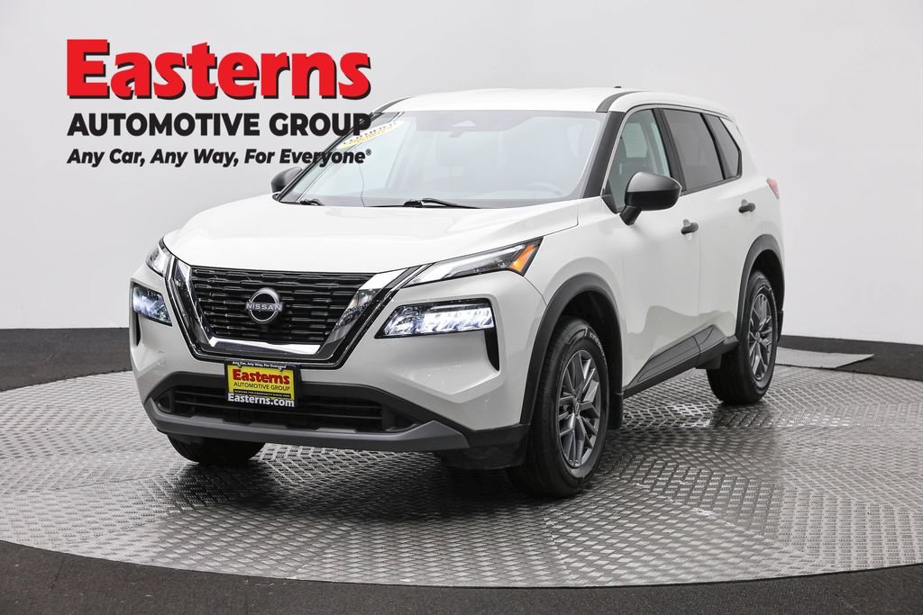 Used 2023 Nissan Rogue S AWD/4WD image 1