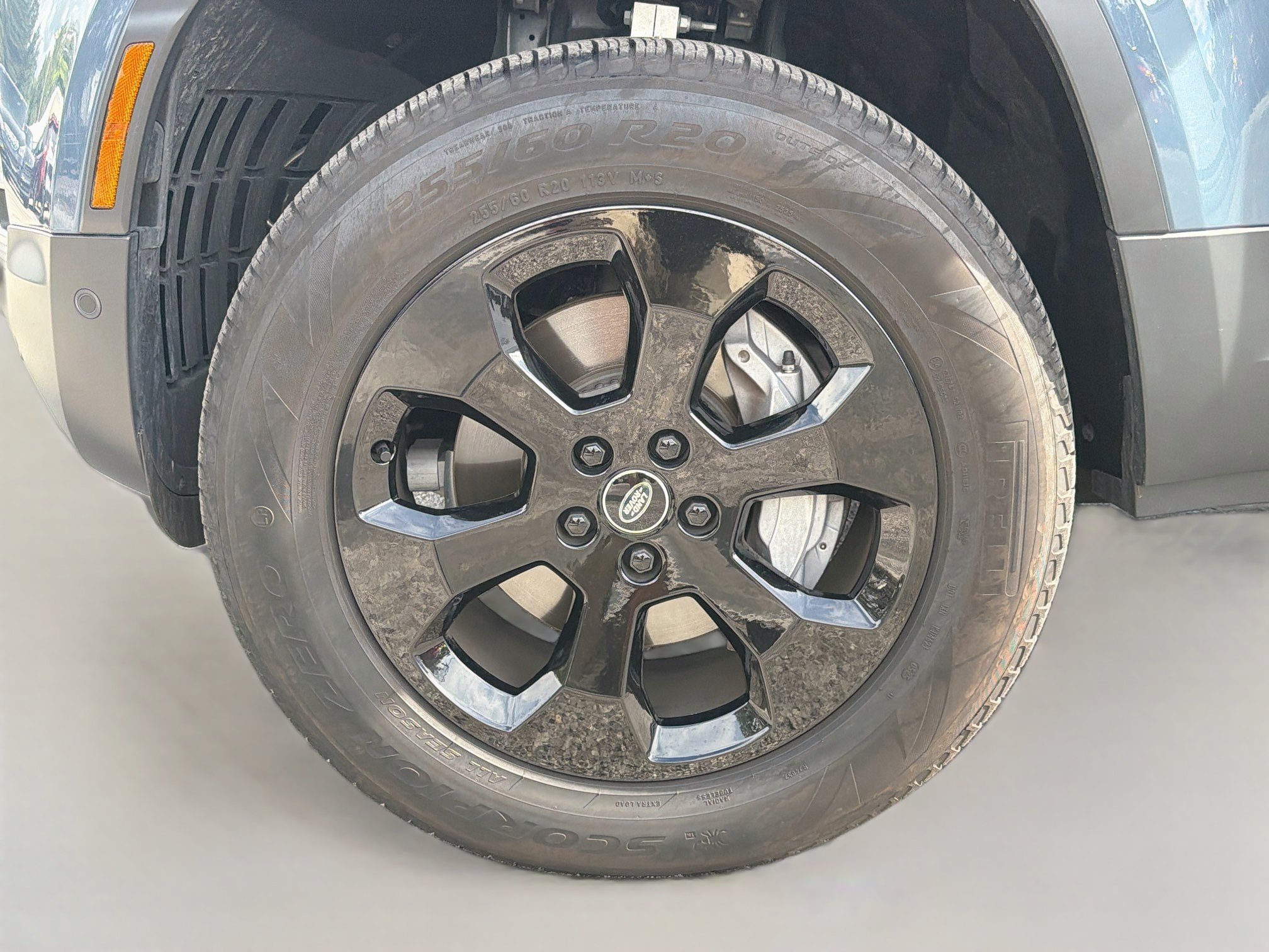 Used 2025 Land Rover Defender 110 S AWD/4WD image 42