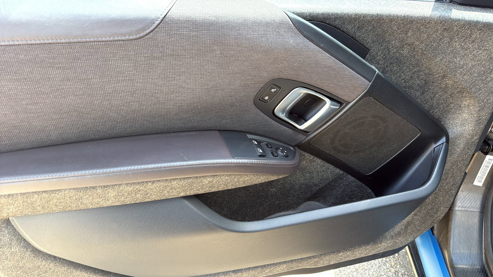 Used 2015 BMW i3 w/ Range Extender RWD image 11