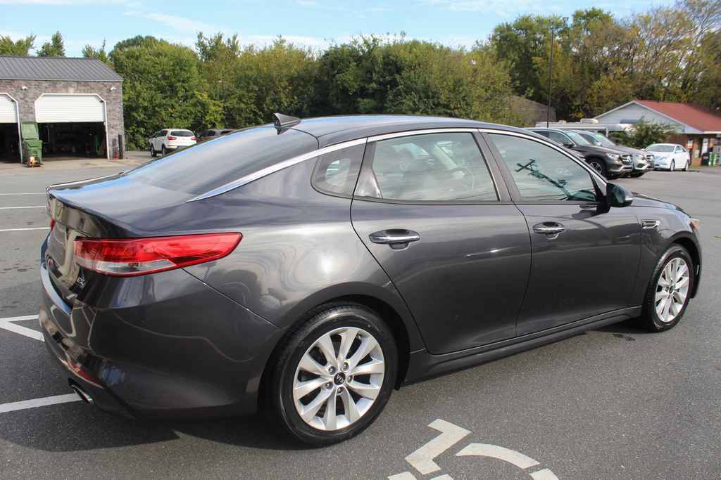 Used 2018 Kia Optima EX FWD image 5