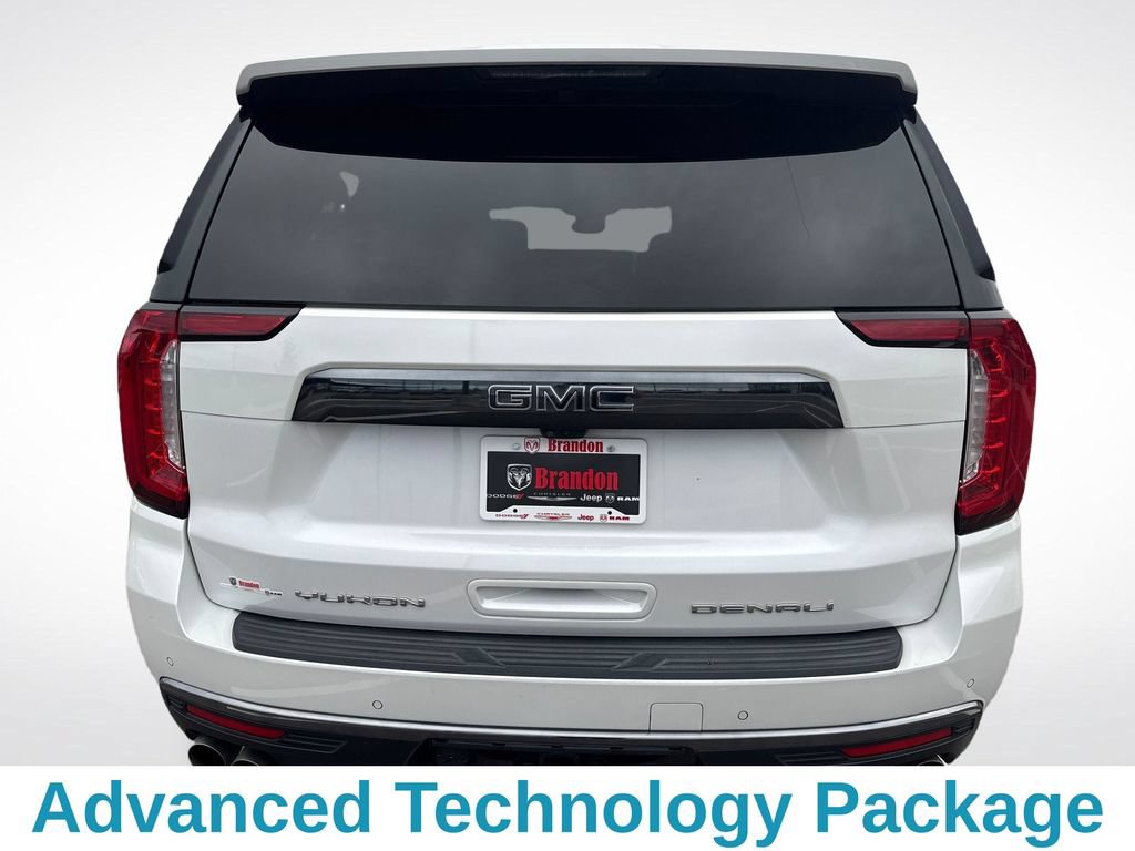 Used 2023 GMC Yukon XL Denali Ultimate AWD/4WD image 4