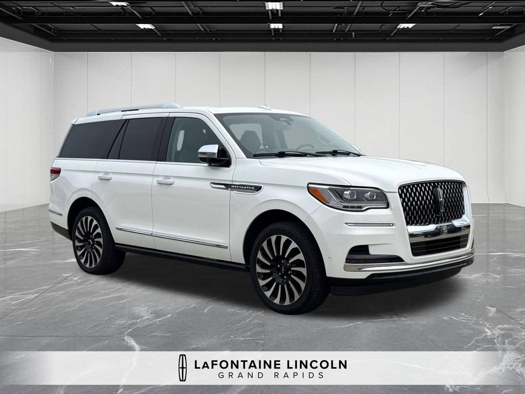 Certified 2024 Lincoln Navigator Black Label AWD/4WD image 7