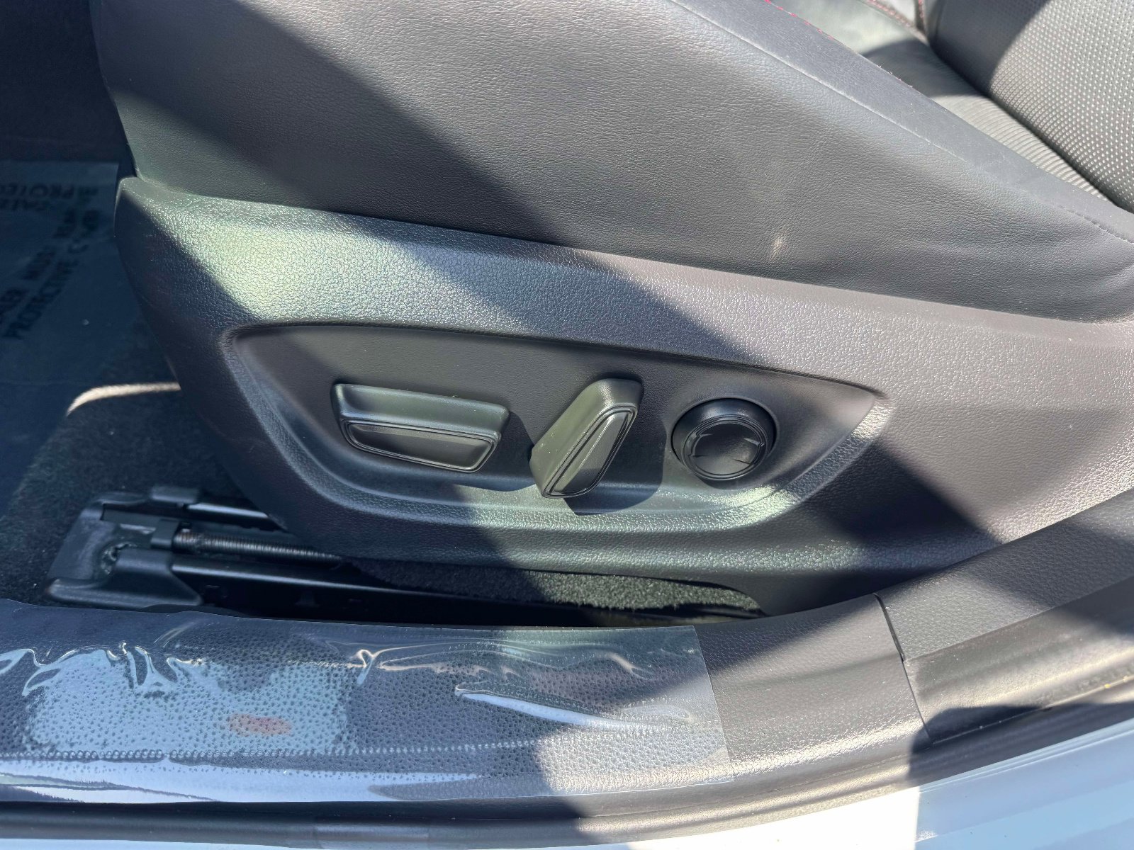 Used 2023 Toyota Prius Prime FWD image 25
