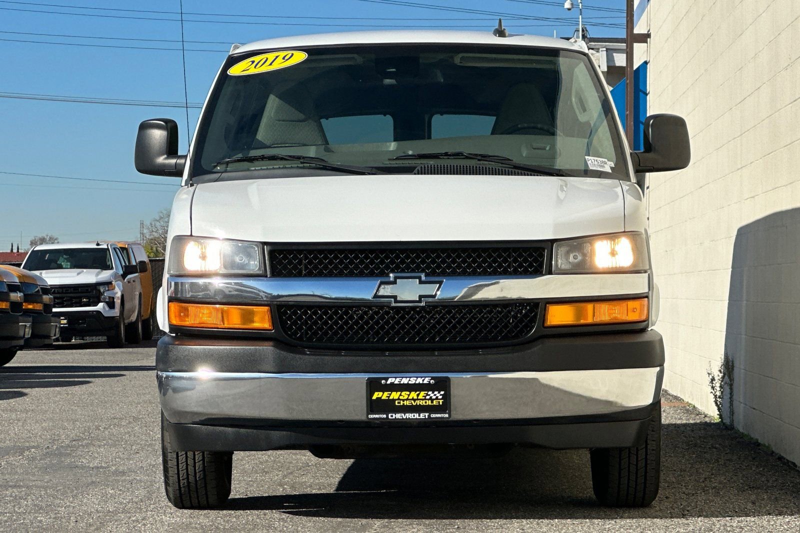 Certified 2019 Chevrolet Express 3500 LT w/ LT Preferred Equipment Group image 9