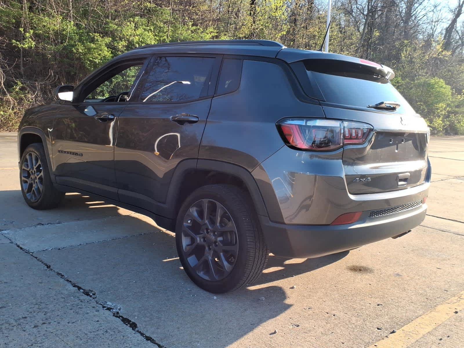 Used 2021 Jeep Compass Latitude AWD/4WD image 5