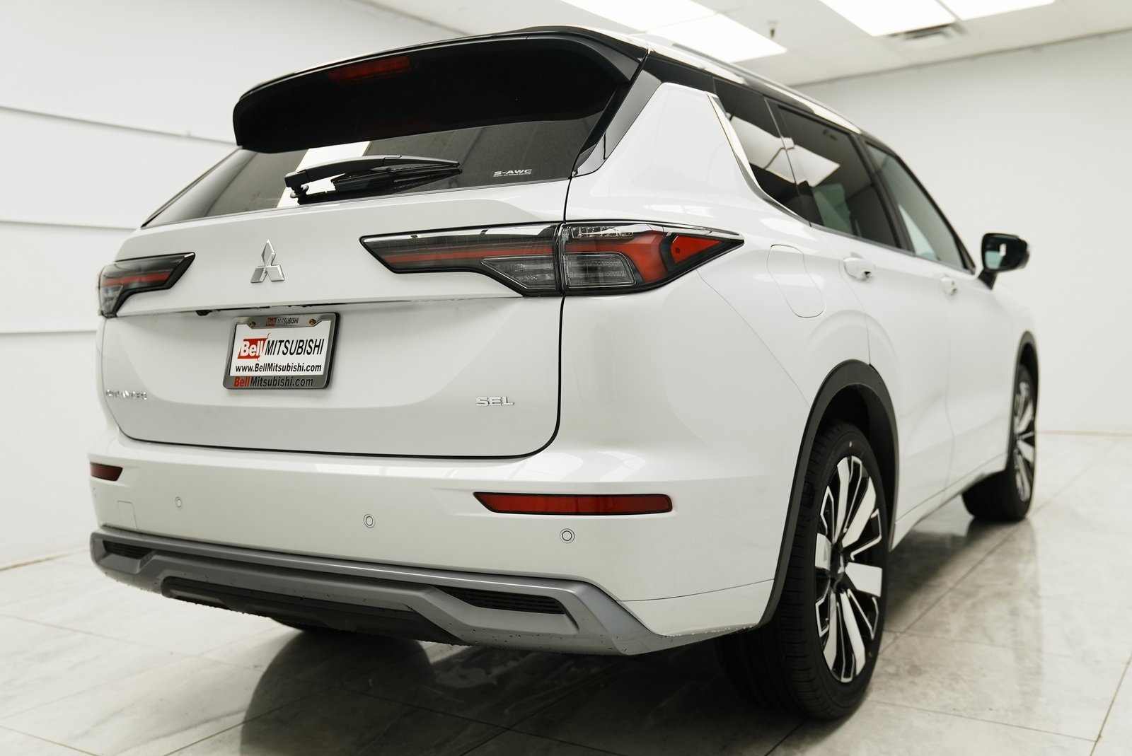 New 2025 Mitsubishi Outlander SEL image 5