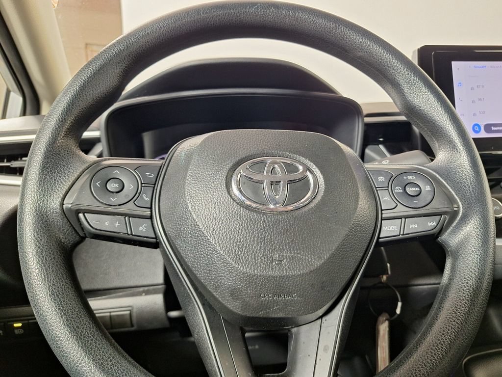Used 2025 Toyota Corolla LE FWD image 16