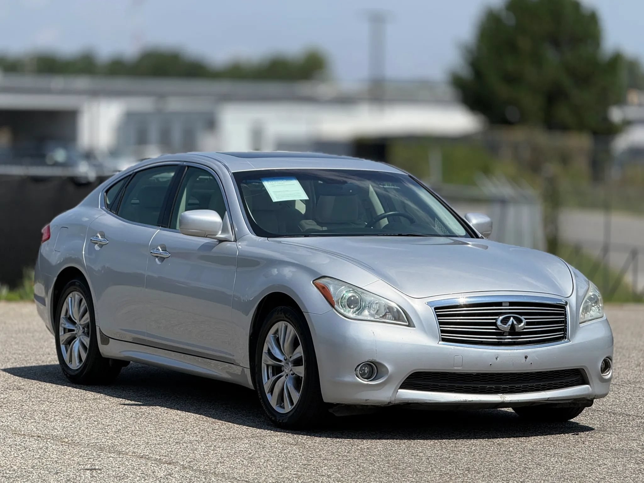 Used 2011 INFINITI M37 w/ Deluxe Touring Pkg
