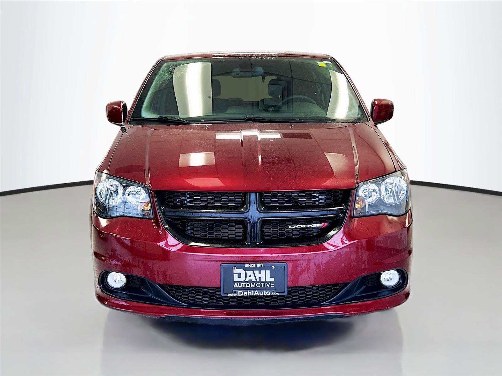 Used 2019 Dodge Grand Caravan SE image 3