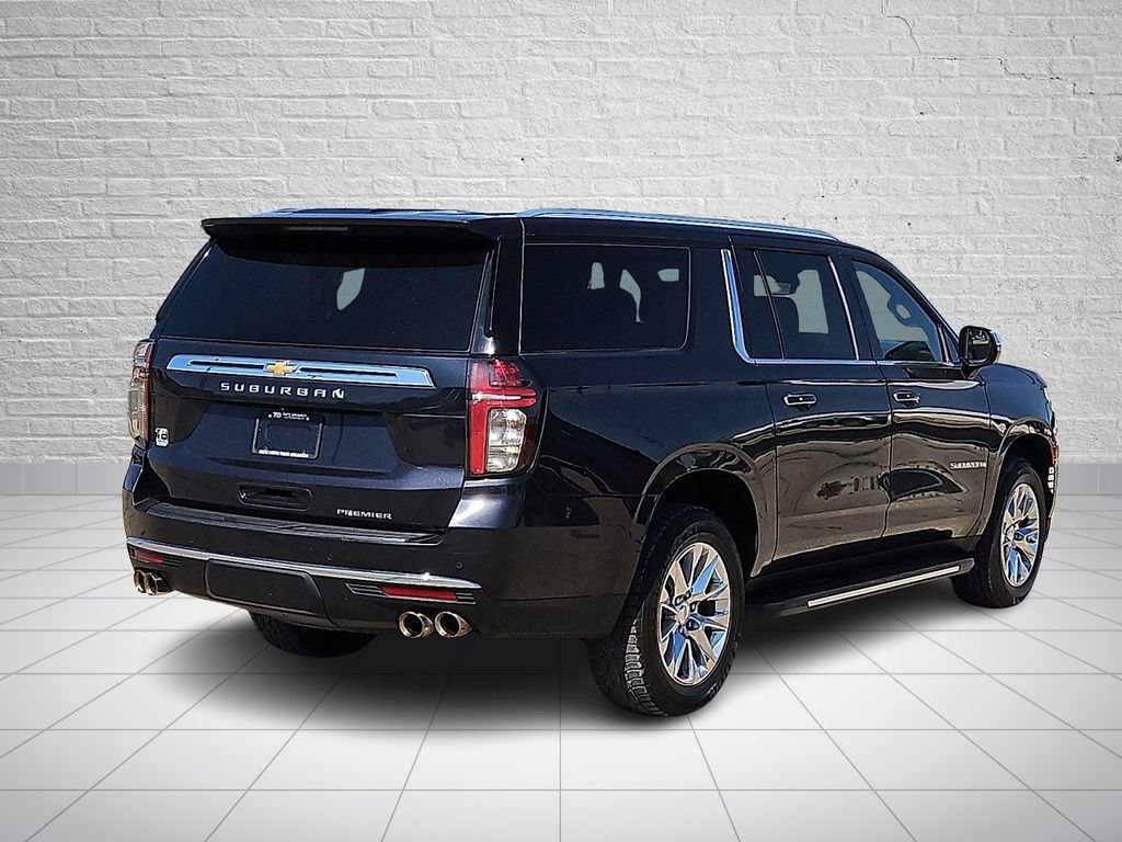 Used 2022 Chevrolet Suburban Premier RWD image 4