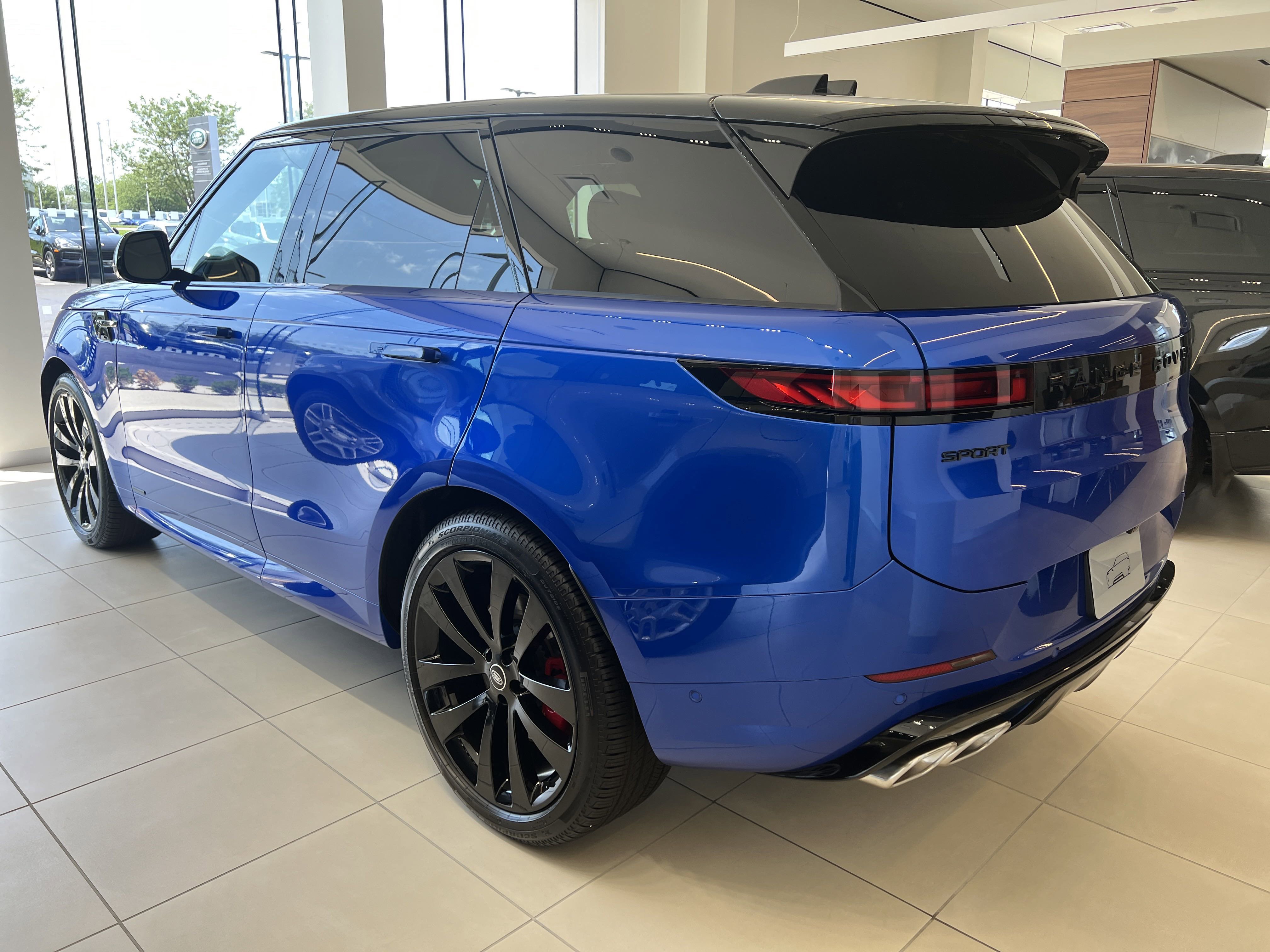 New 2025 Land Rover Range Rover Sport Autobiography image 3
