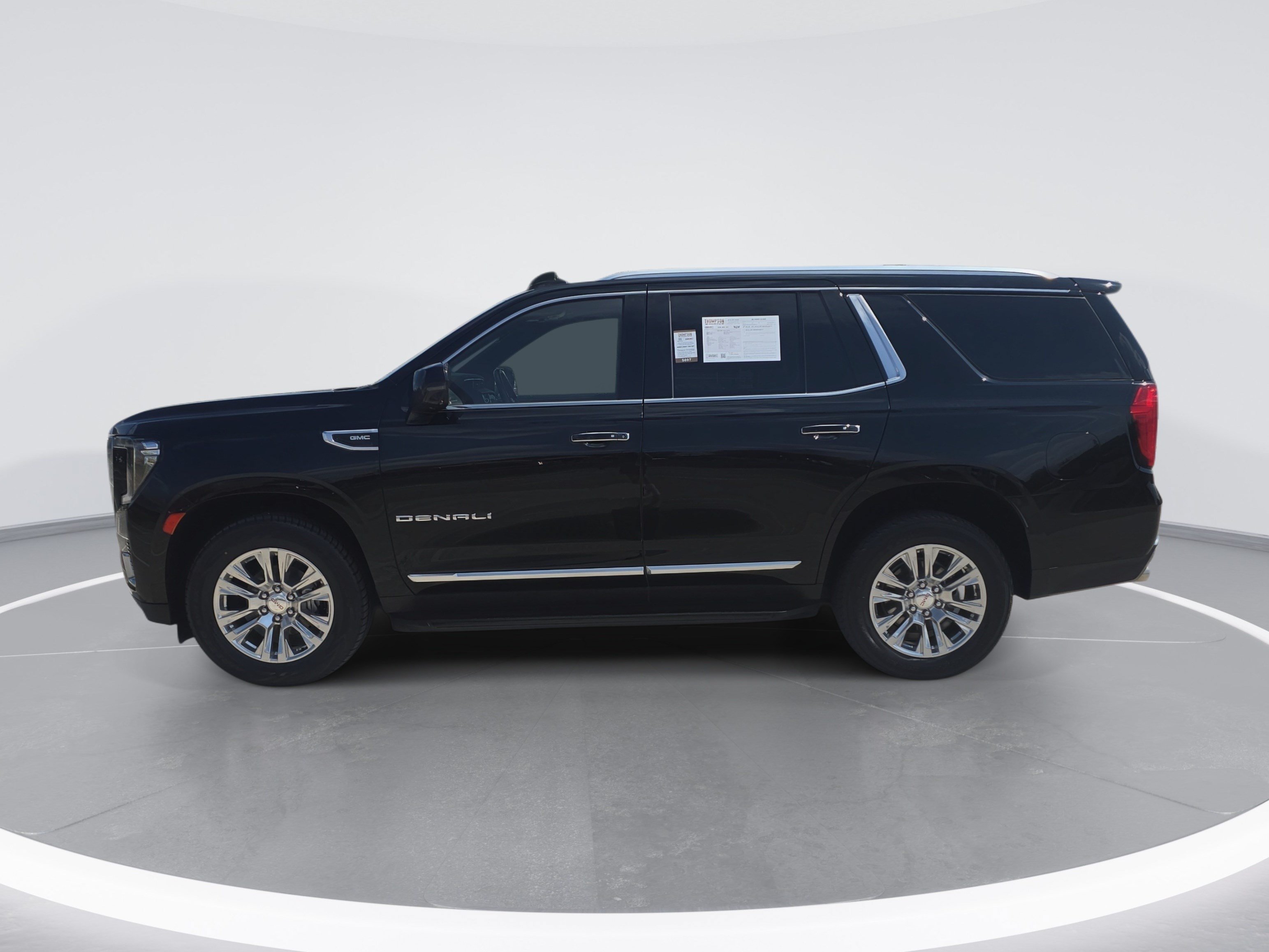 Used 2024 GMC Yukon Denali AWD/4WD image 6