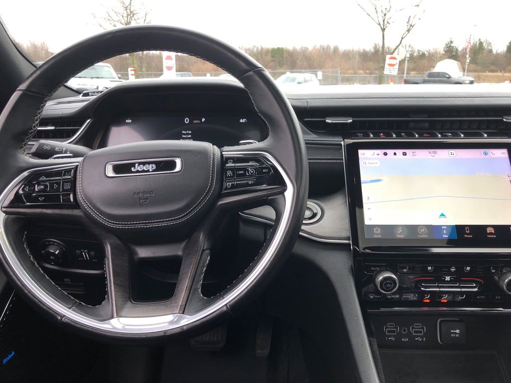 Certified 2022 Jeep Grand Cherokee L Overland w/ Luxury Tech Group IV image 31