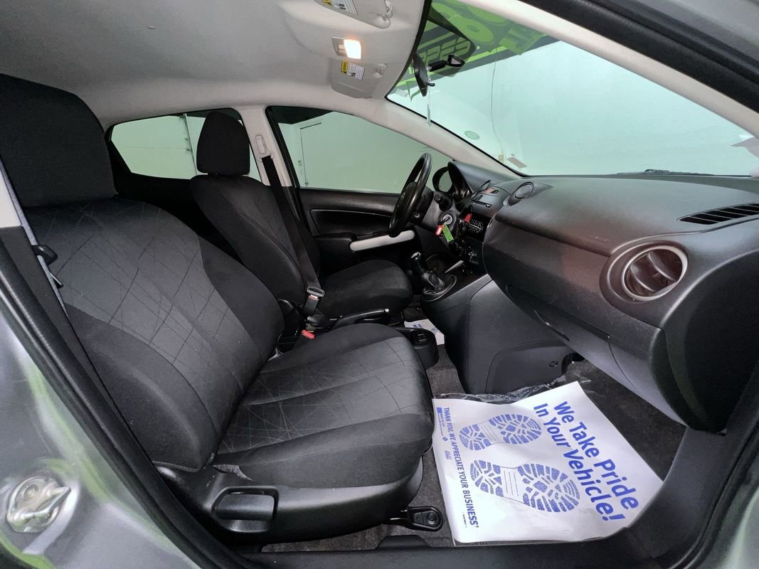 Used 2012 MAZDA MAZDA2 Sport FWD image 27