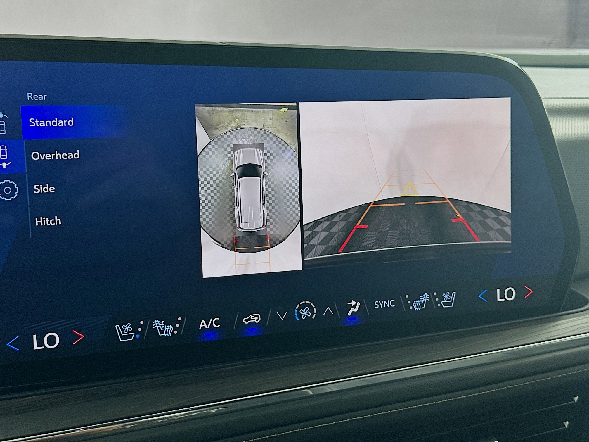 Used 2025 Chevrolet Tahoe Premier image 23