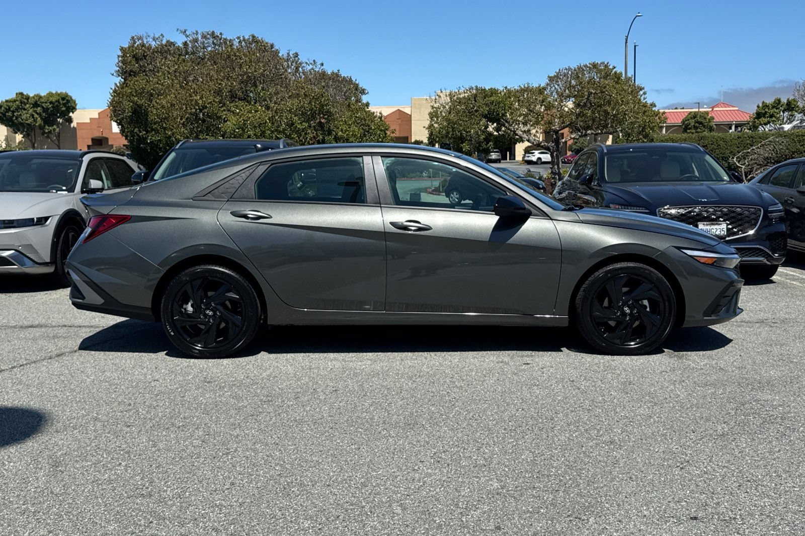 New 2026 Hyundai Elantra Sport FWD image 3