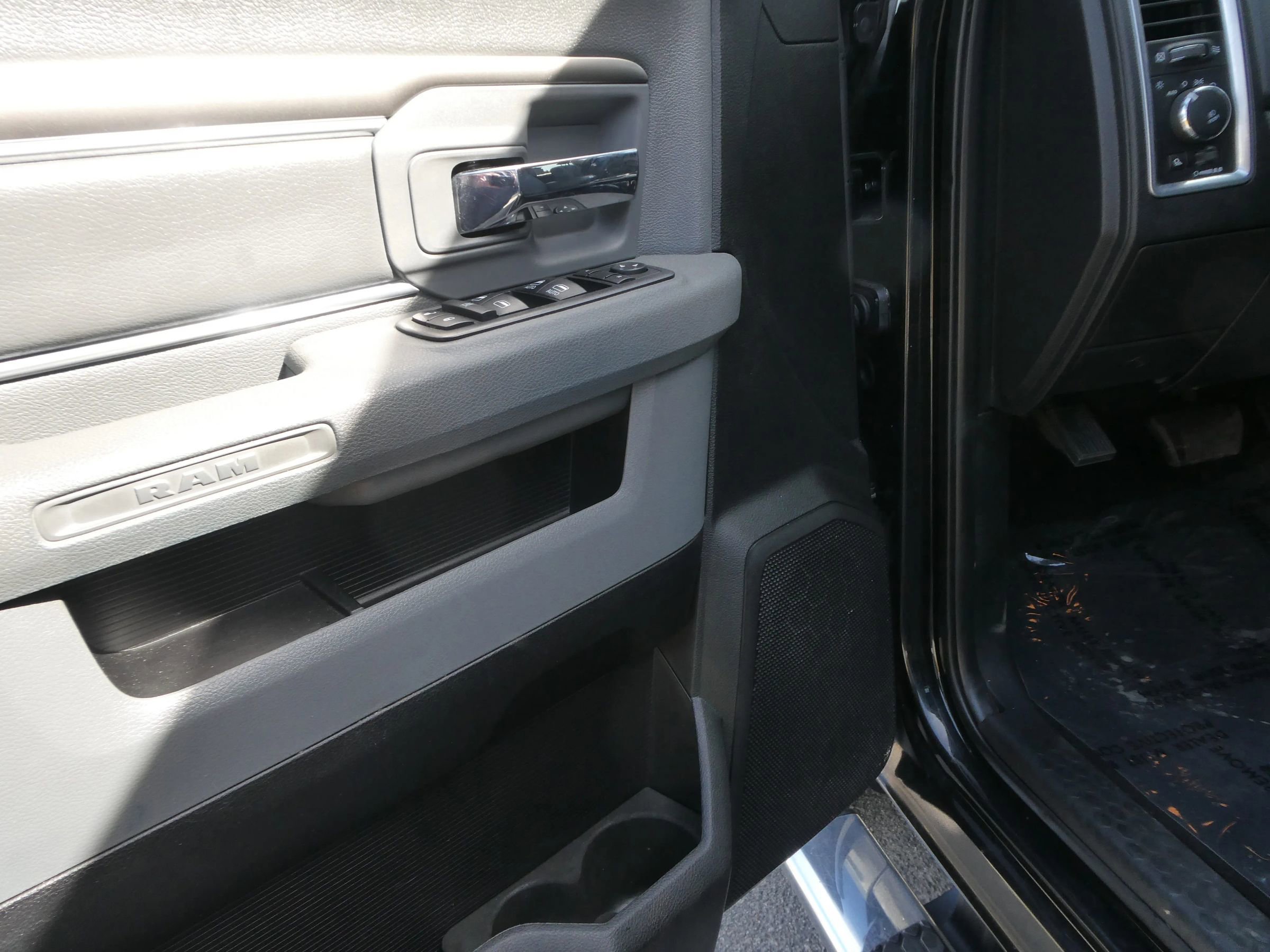 Used 2018 RAM 1500 Big Horn image 14