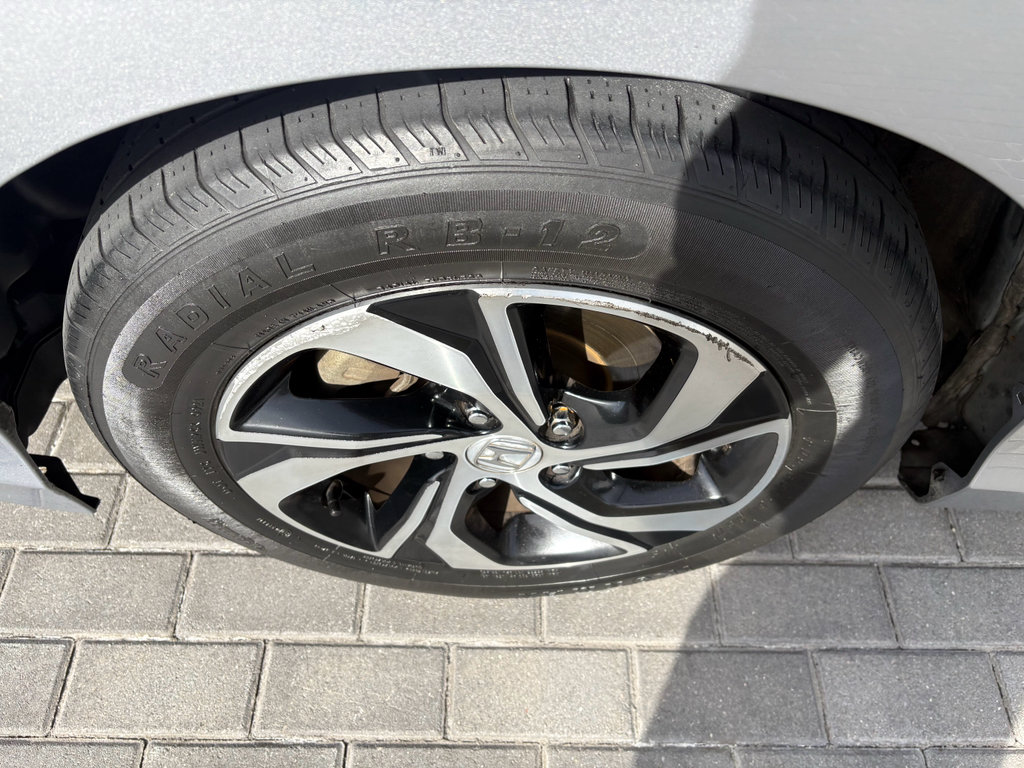 Used 2017 Honda Accord LX image 13