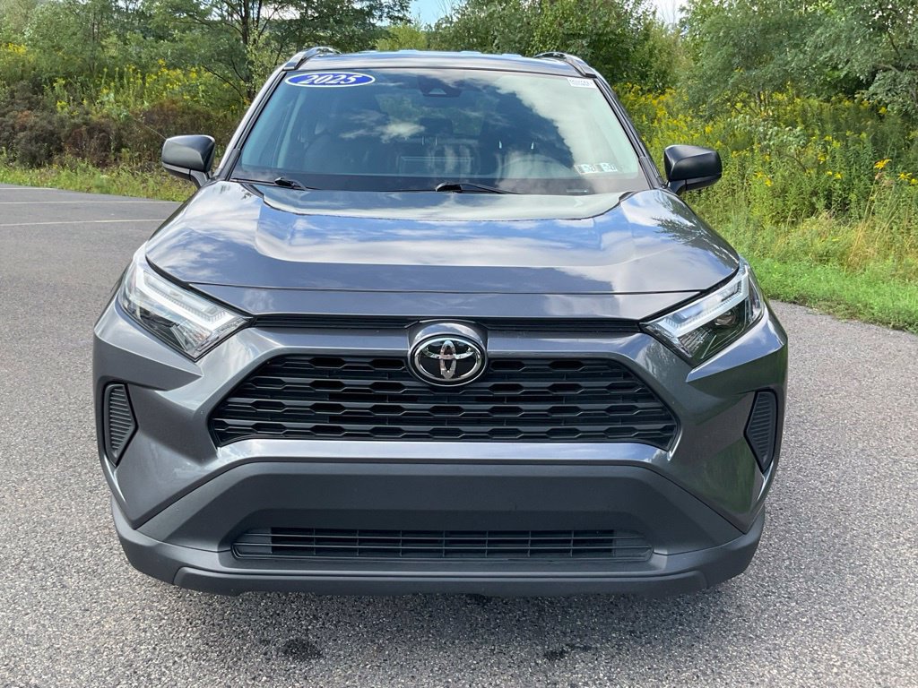 Used 2025 Toyota RAV4 LE AWD/4WD image 26