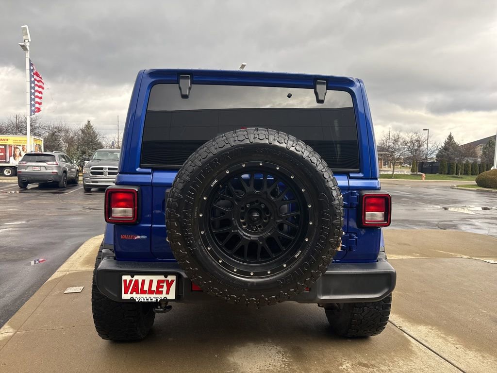 Used 2019 Jeep Wrangler Unlimited Sahara w/ Uconnect 4C Nav & Sound Group image 8