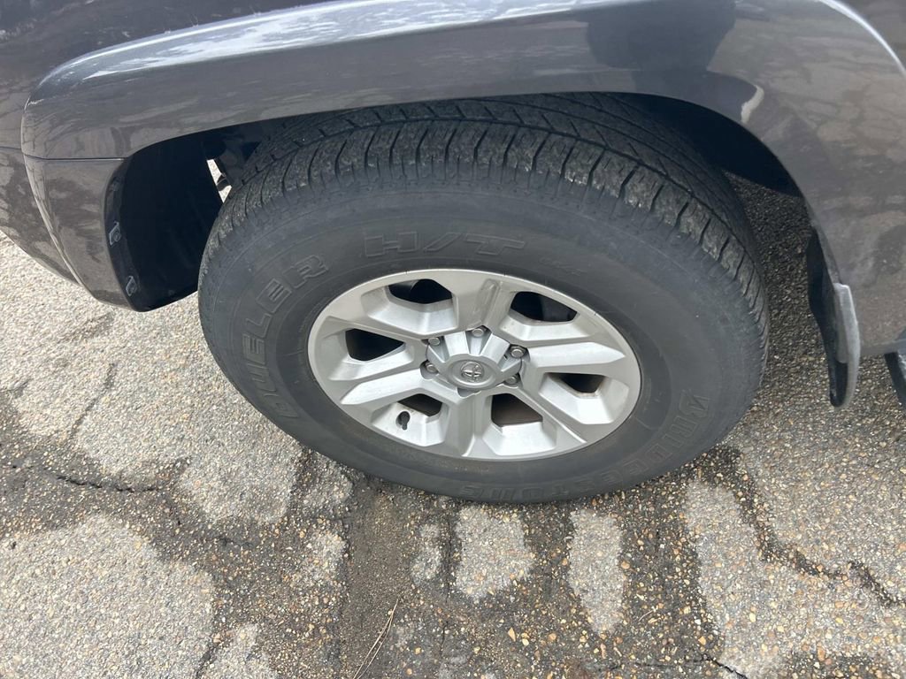 Certified 2022 Toyota 4Runner SR5 Premium image 16