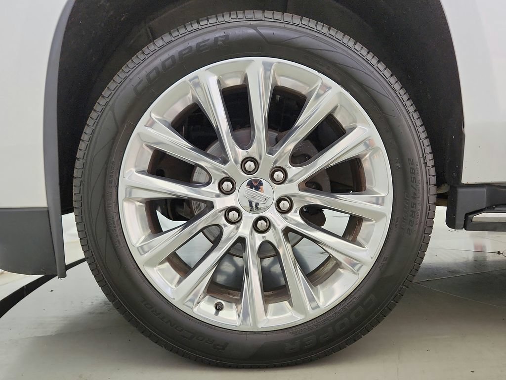 Used 2018 Cadillac Escalade Luxury AWD/4WD image 38