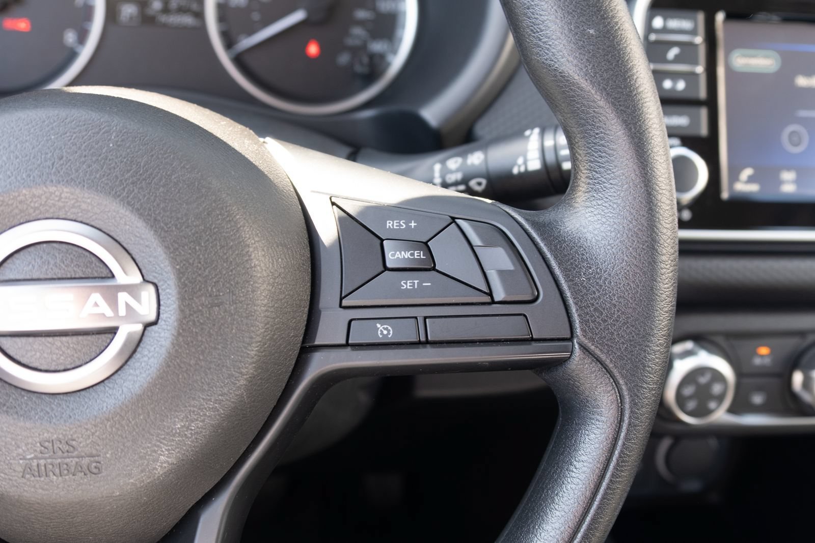 Used 2023 Nissan Kicks S FWD image 8