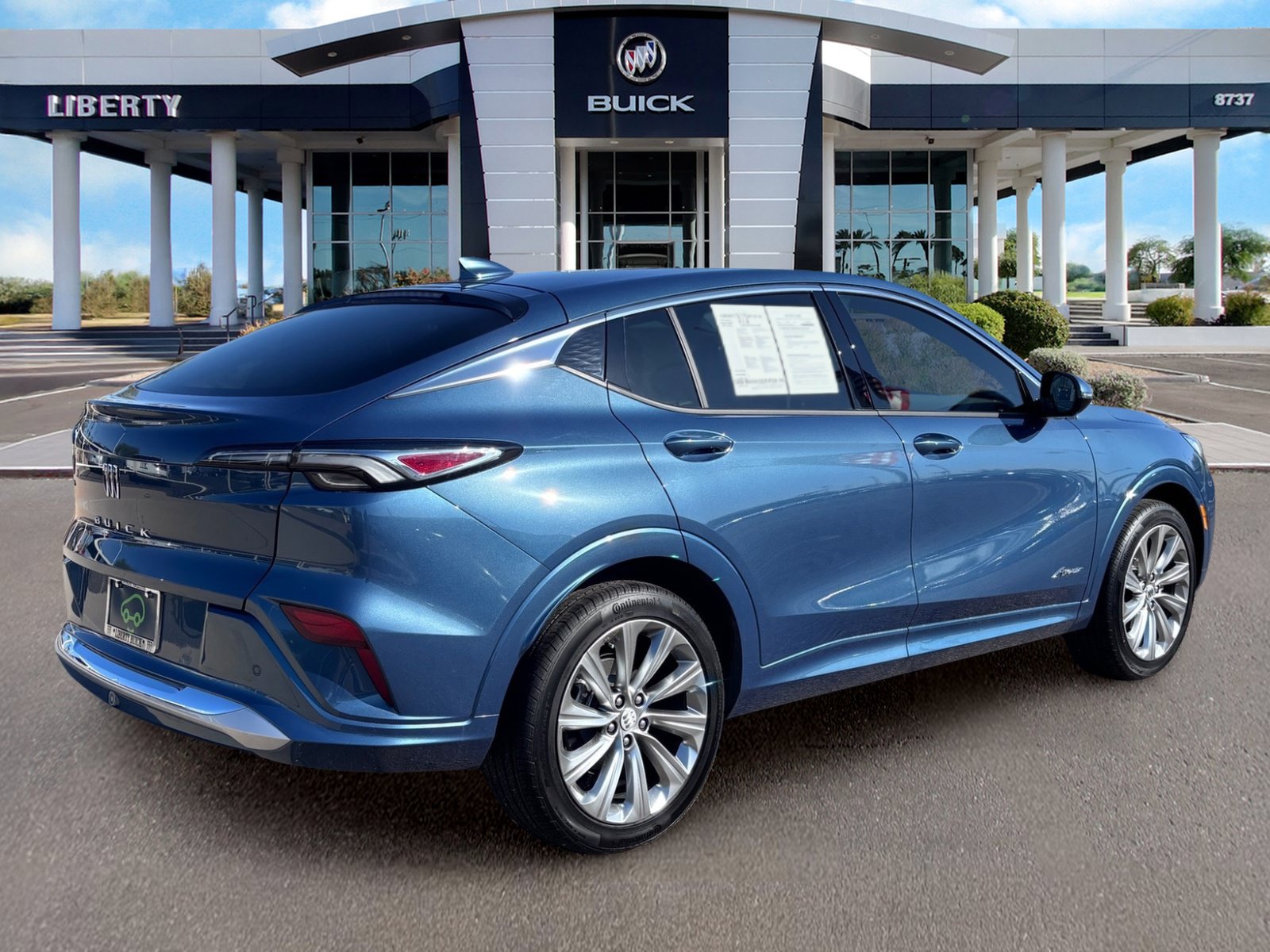 Certified 2026 Buick Envista Avenir FWD image 3