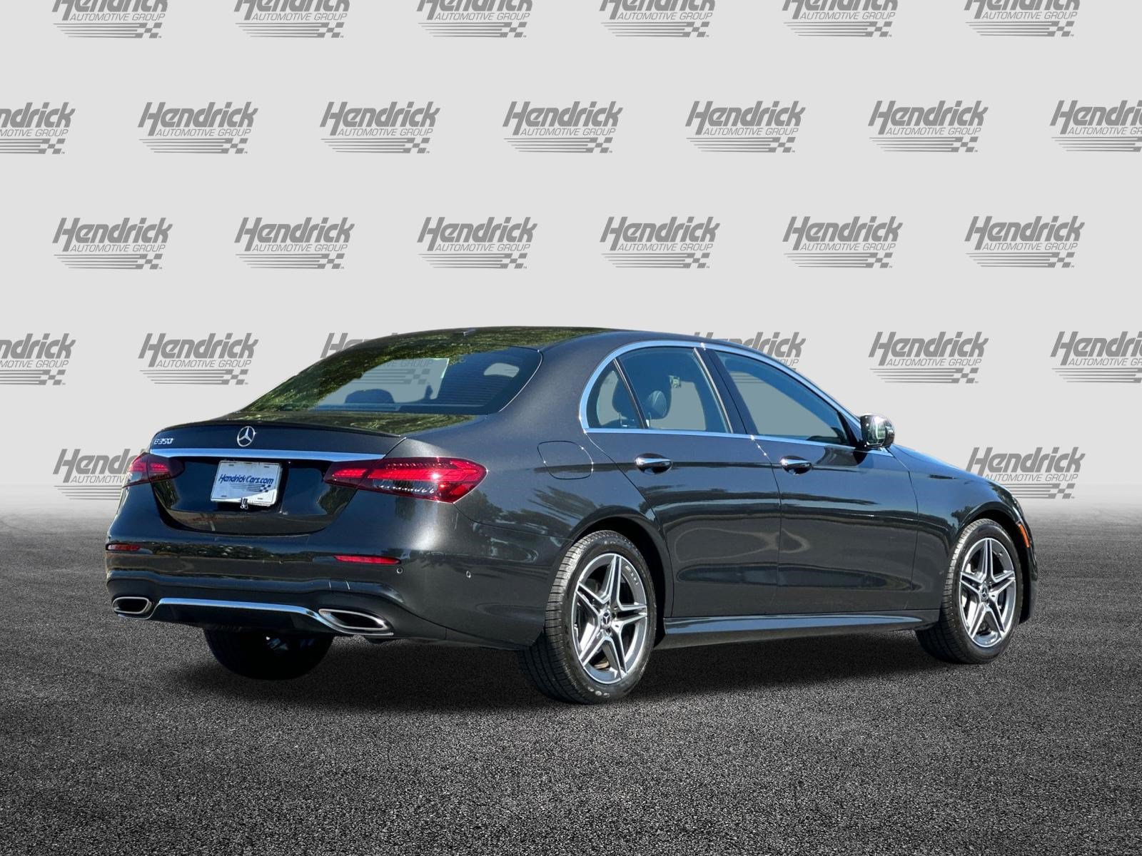 Used 2022 Mercedes-Benz E 350 Sedan image 5