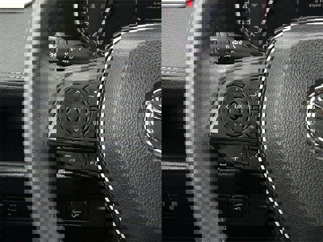 Used 2023 Toyota RAV4 XLE Premium image 15