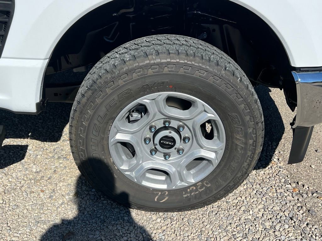 New 2026 Ford F250 XLT w/ FX4 Off-Road Package image 10