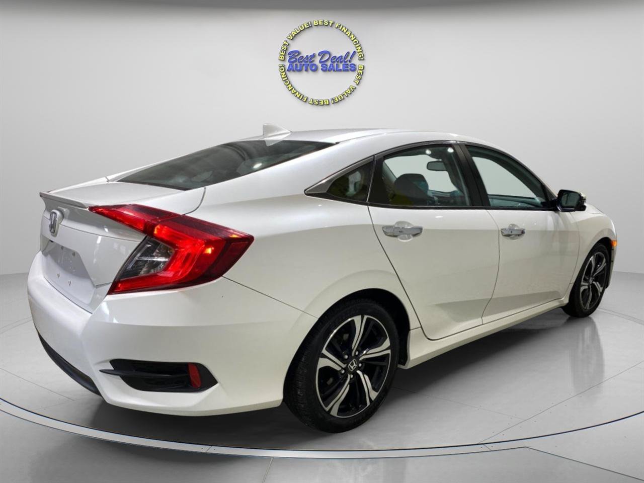 Used 2016 Honda Civic Touring image 5