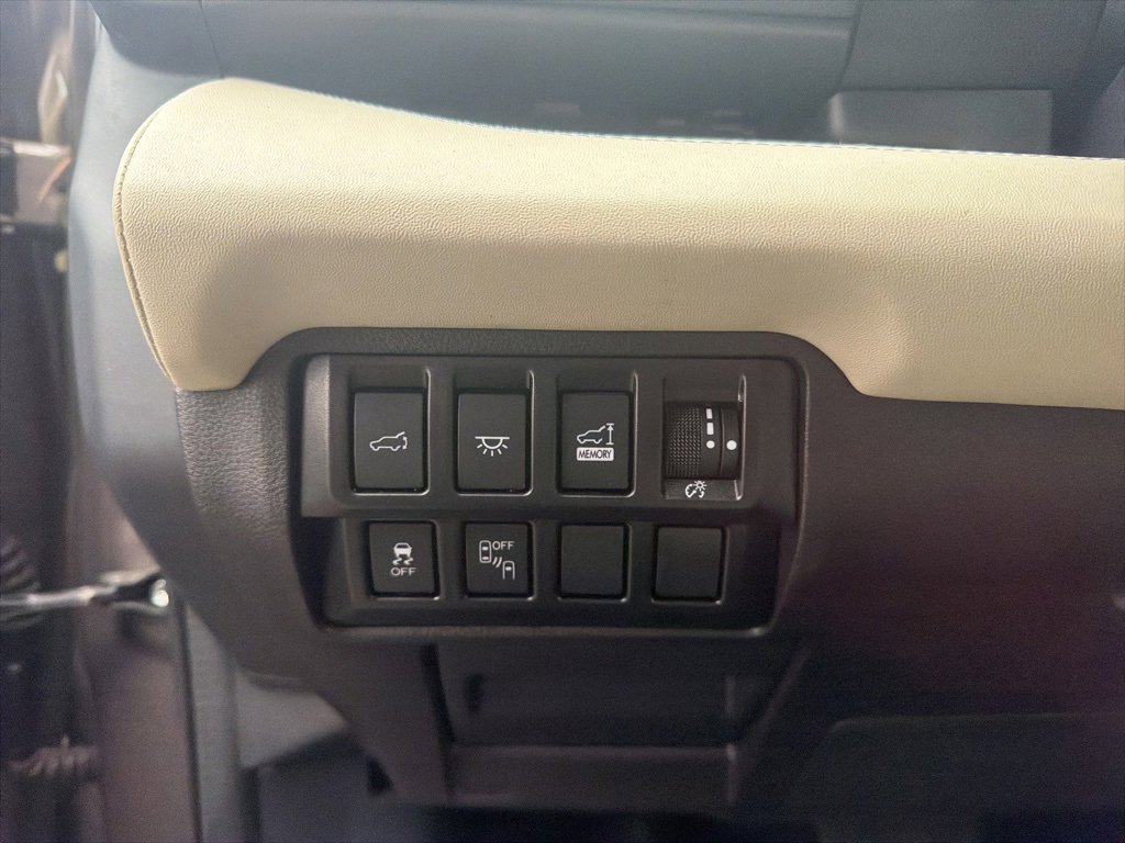 Used 2022 Subaru Ascent Limited w/ Technology Package image 32