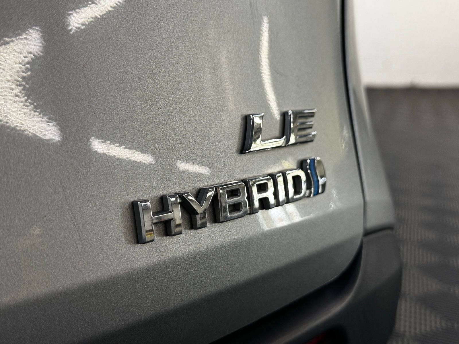 Used 2024 Toyota Sienna LE AWD/4WD image 8