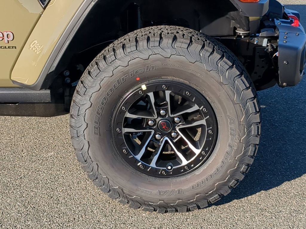 New 2026 Jeep Wrangler Unlimited Rubicon AWD/4WD image 11