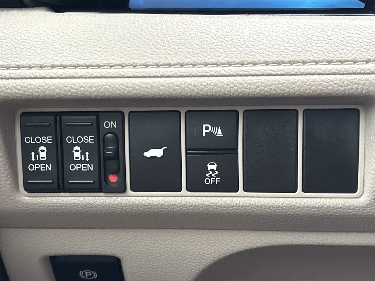 Used 2025 Honda Odyssey Touring image 24