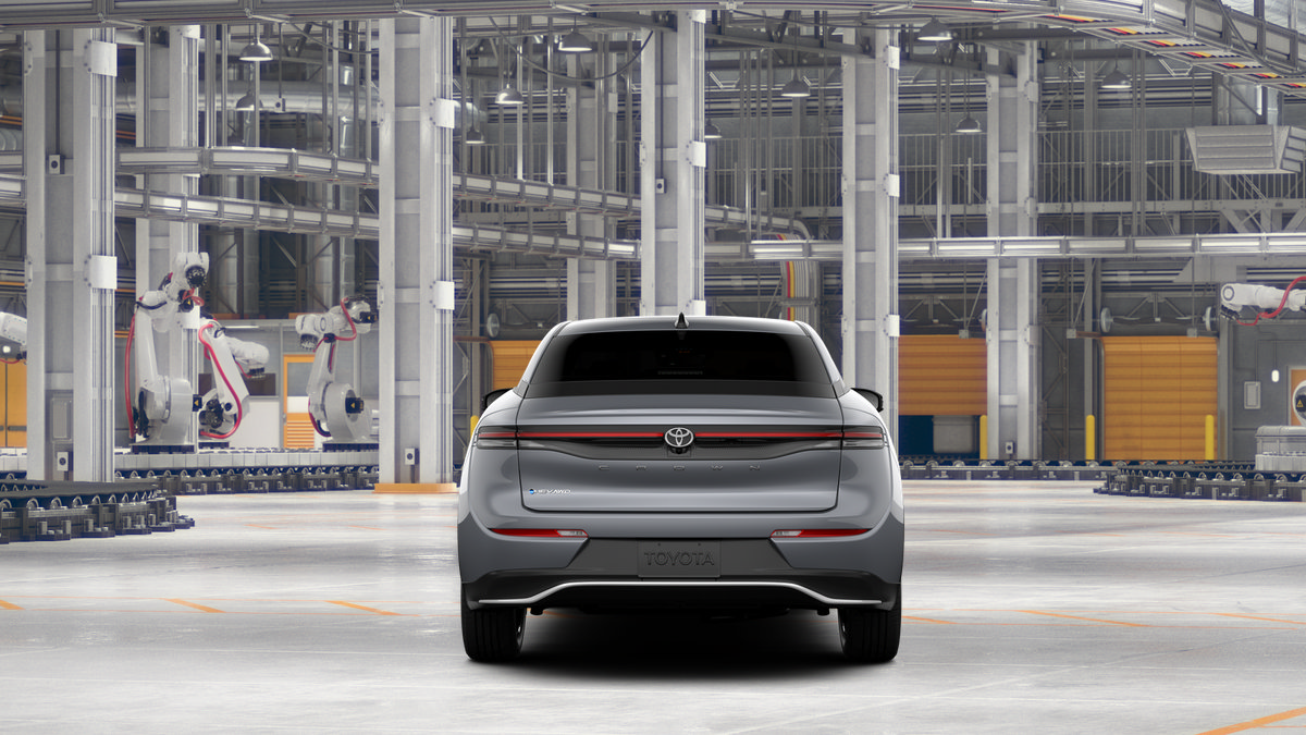 New 2026 Toyota Crown AWD/4WD image 8