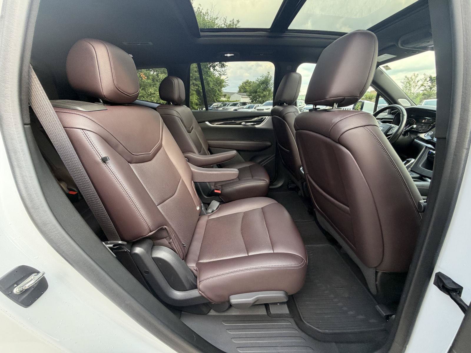 Used 2021 Cadillac XT6 Premium Luxury AWD/4WD image 31