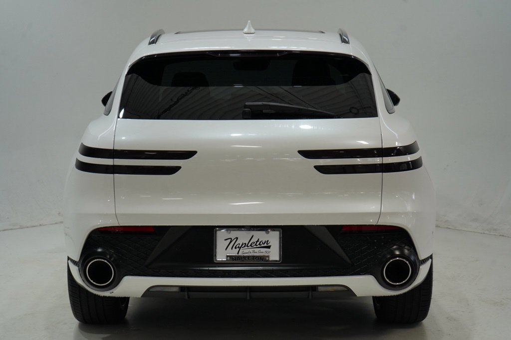 Used 2022 Genesis GV70 2.5T w/ Sport Prestige Package AWD/4WD image 7