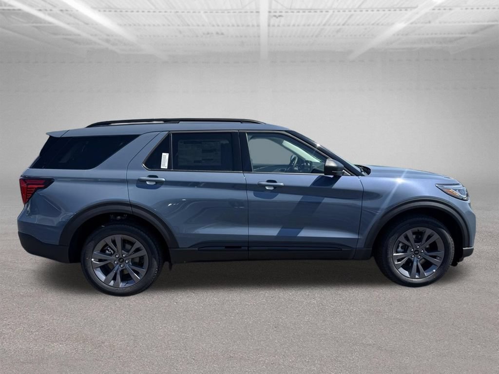 New 2026 Ford Explorer Active w/ Active Comfort Package AWD/4WD image 2