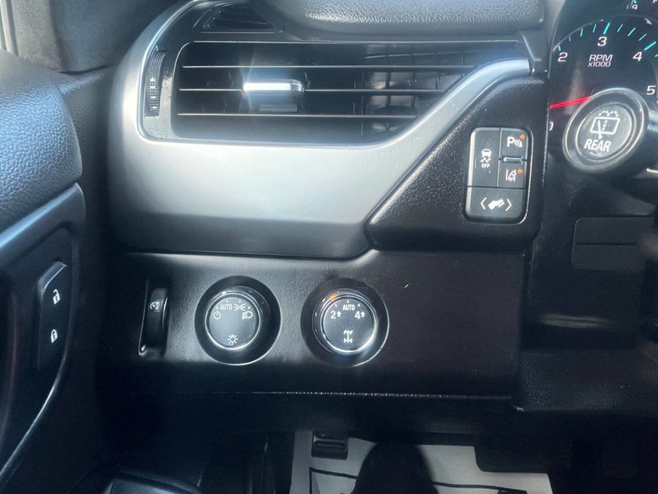 Used 2015 Chevrolet Tahoe LT AWD/4WD image 17