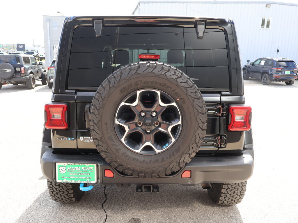 Used 2023 Jeep Wrangler Unlimited Rubicon 4xe w/ Steel Bumper Group AWD/4WD image 4