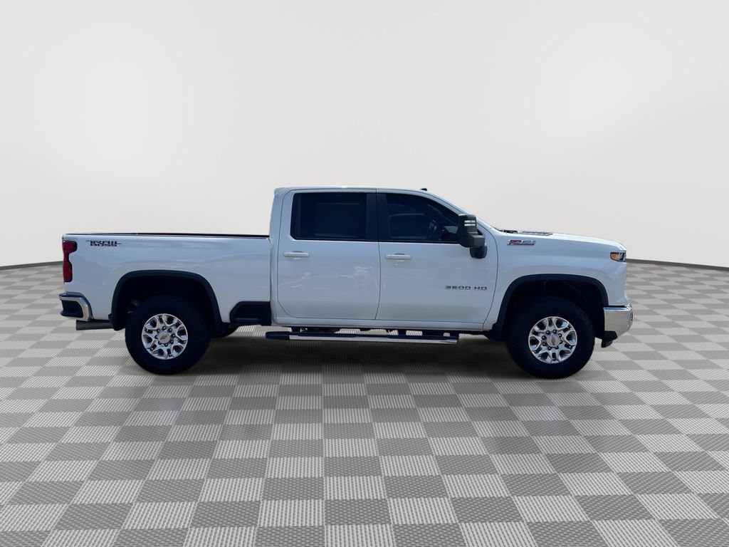 Used 2024 Chevrolet Silverado 2500 LT w/ Convenience Package AWD/4WD image 12