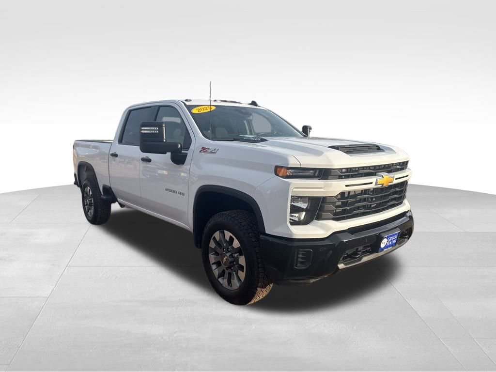 Used 2025 Chevrolet Silverado 2500 Custom w/ Custom Value Package image 5
