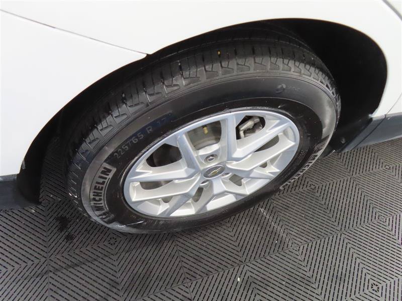 Used 2024 Chevrolet Equinox LT FWD image 8