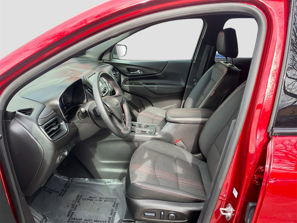 Used 2024 Chevrolet Equinox RS w/ LPO, Floor Liner Package image 21